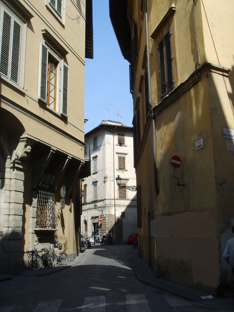Firenze, Via Torta, piazza Peruzzi